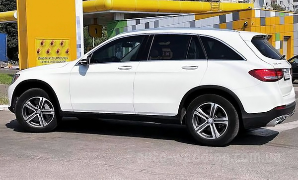 Позашляховик джип на весілля Mercedes Benz GLС 300 білий