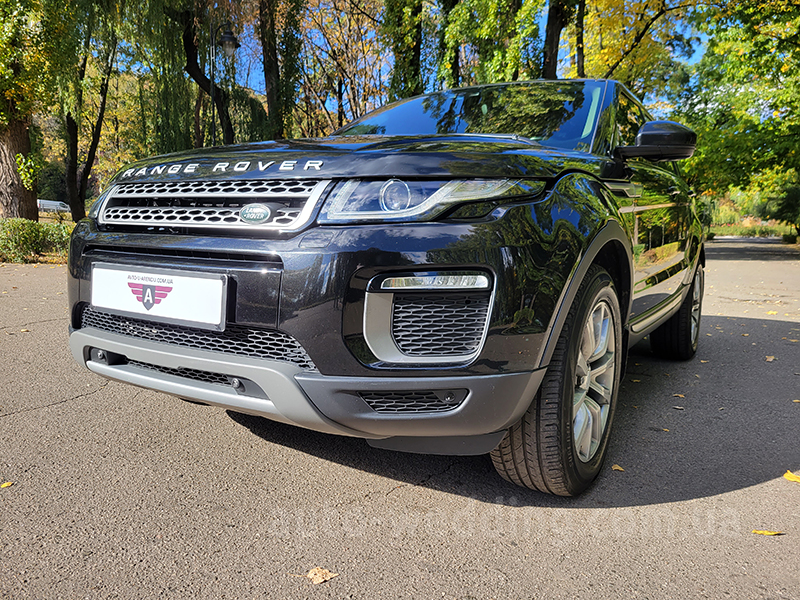 Позашляховик джип на весілля Range Rover Evoque чорний