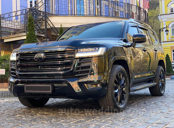 Позашляховик джип на весілля  Toyota Land Cruiser 300
